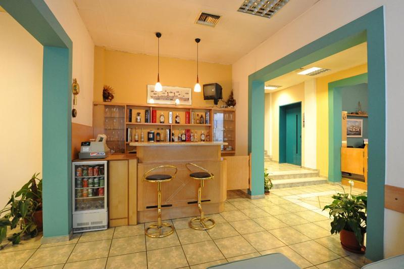 Hotel Avra Волос Екстериор снимка